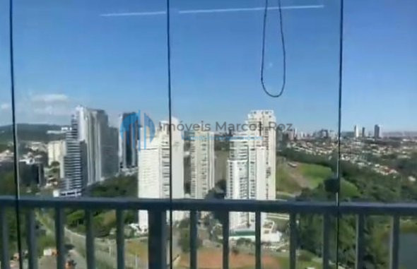 Apartamento à venda  no Alphaville Empresarial - Barueri, SP. Imóveis