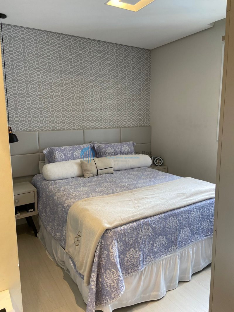 Apartamento à venda  no Alphaville Empresarial - Barueri, SP. Imóveis