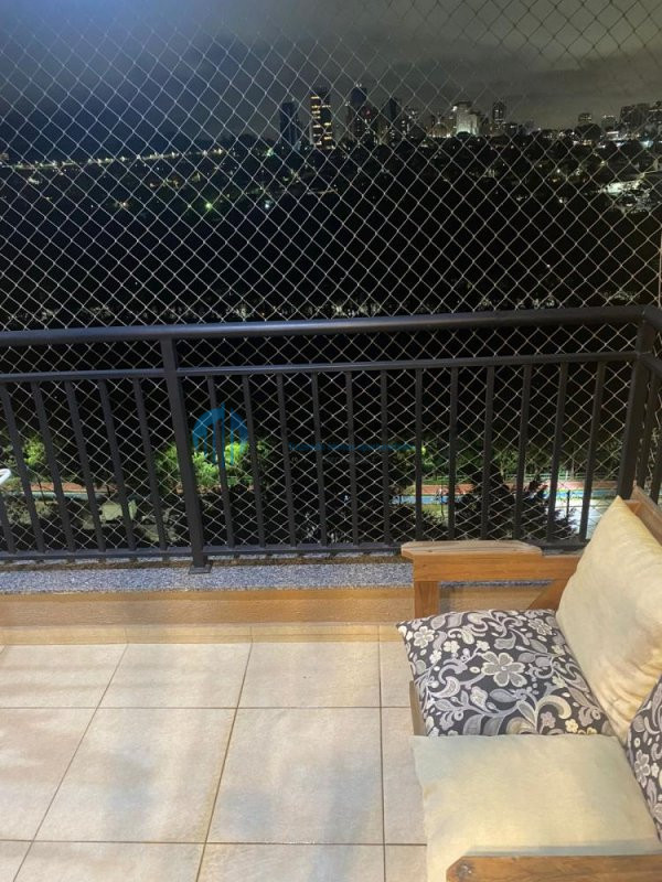 Apartamento à venda  no Jardim Tupanci - Barueri, SP. Imóveis