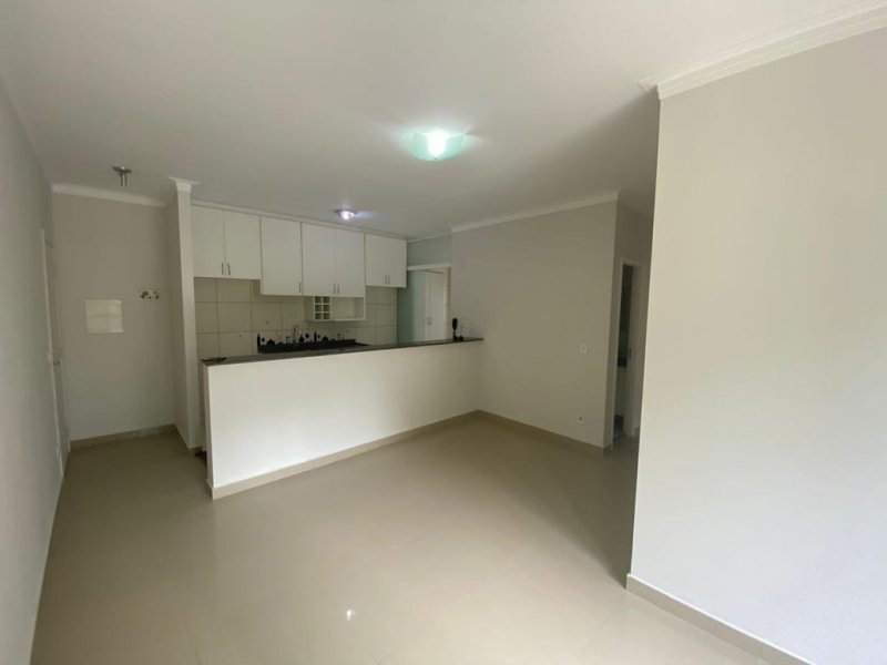 Apartamento - Venda - Jardim Tupanci - Barueri - SP